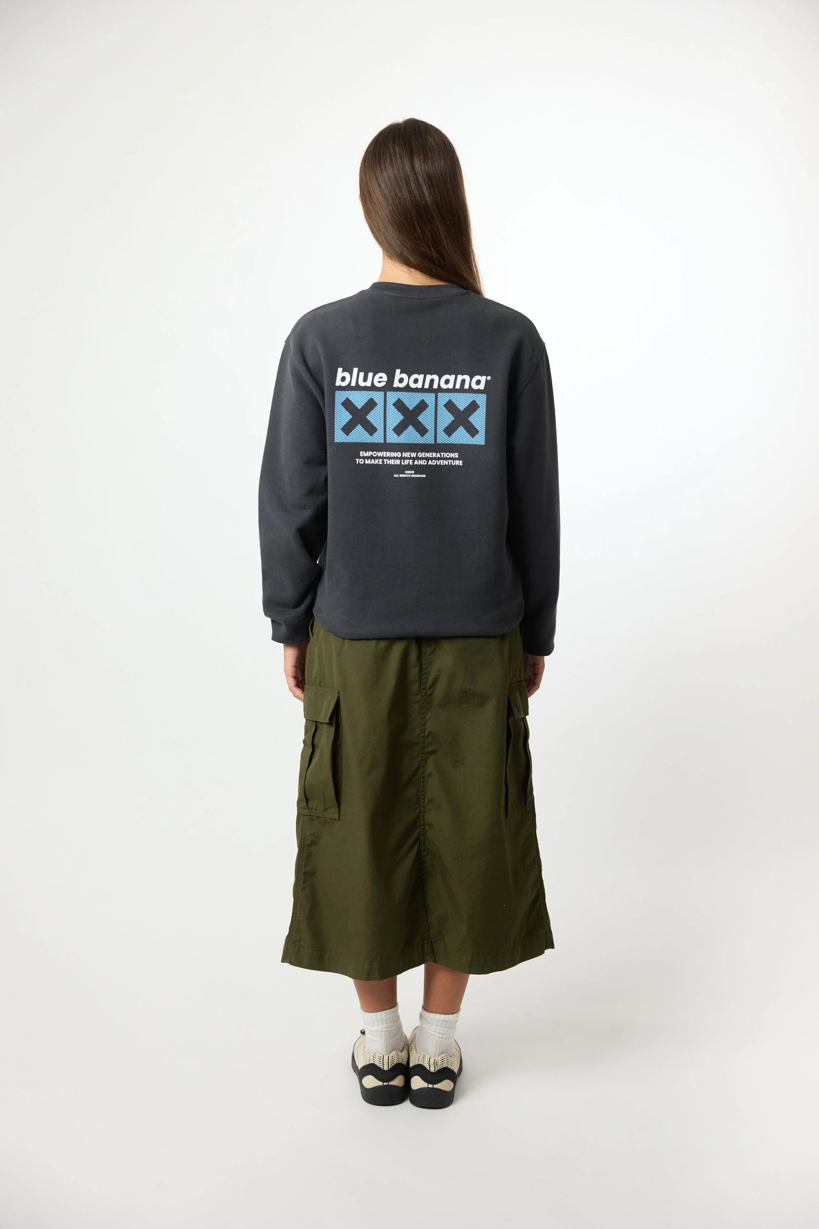 PACK SUDADERA LINE ANTRACITA + CAMISETA BONFIRE NEGRA