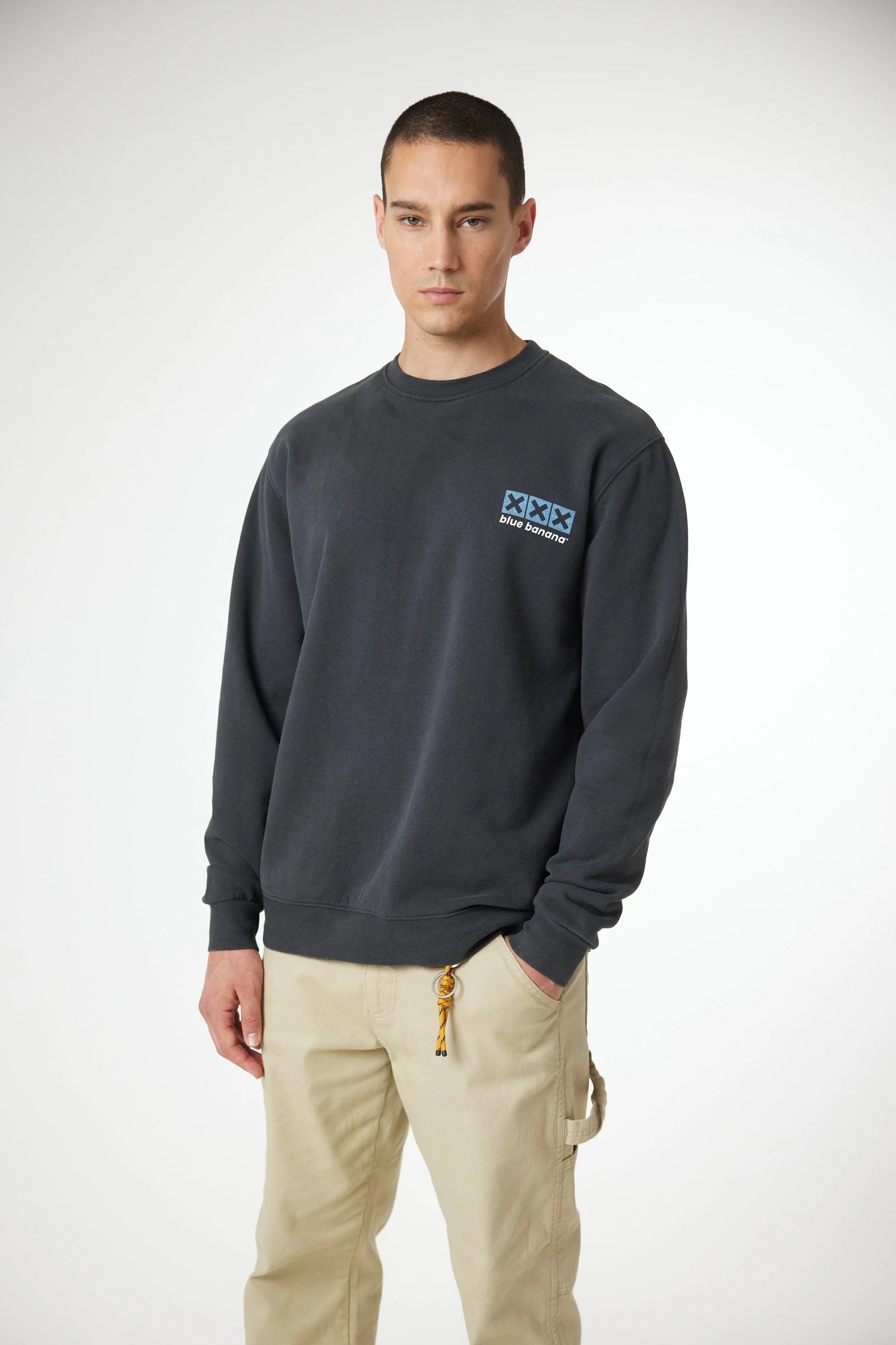 PACK SUDADERA LINE ANTRACITA + CAMISETA BONFIRE NEGRA