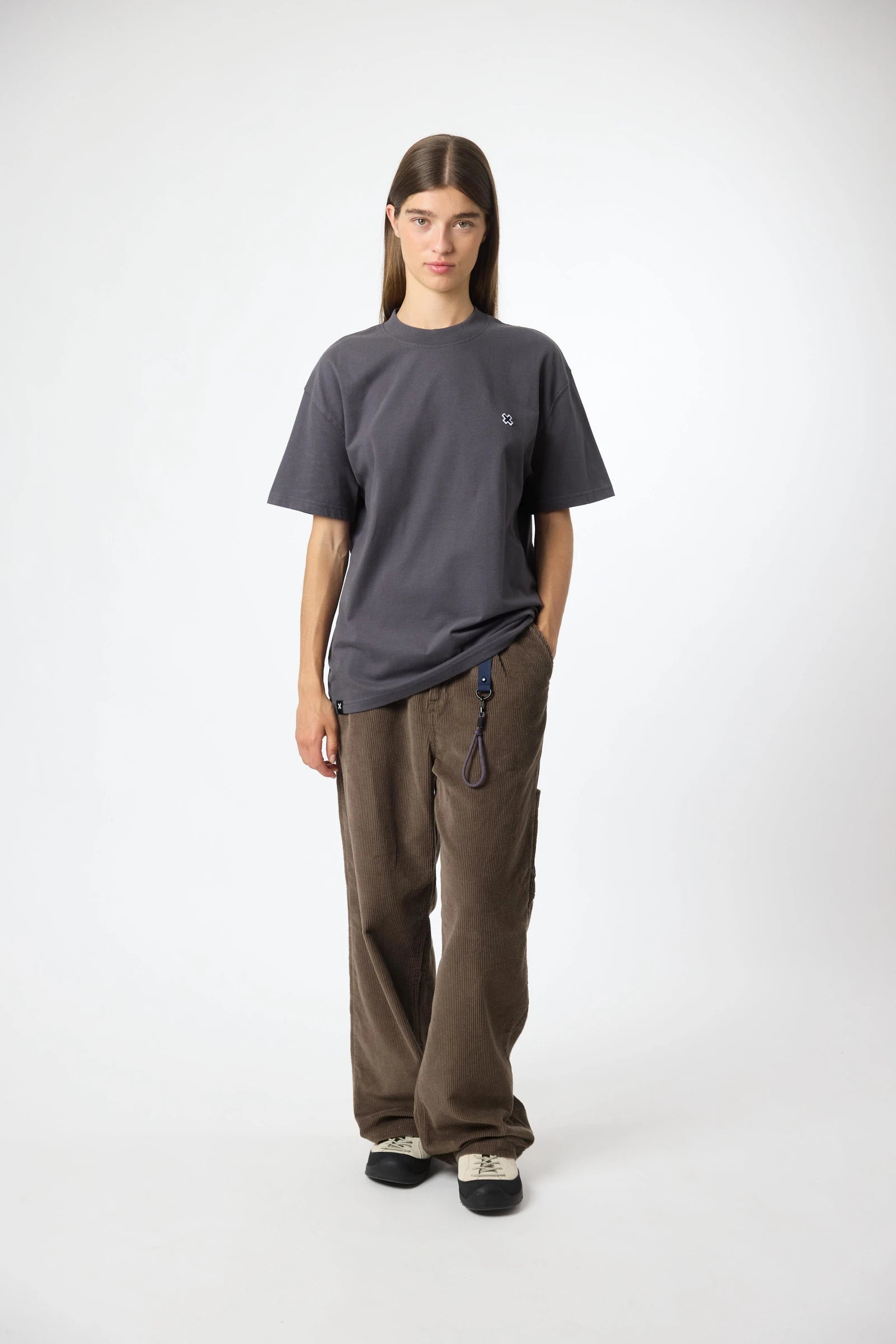 CAMISETA PATCH ANTRACITA thumbnail