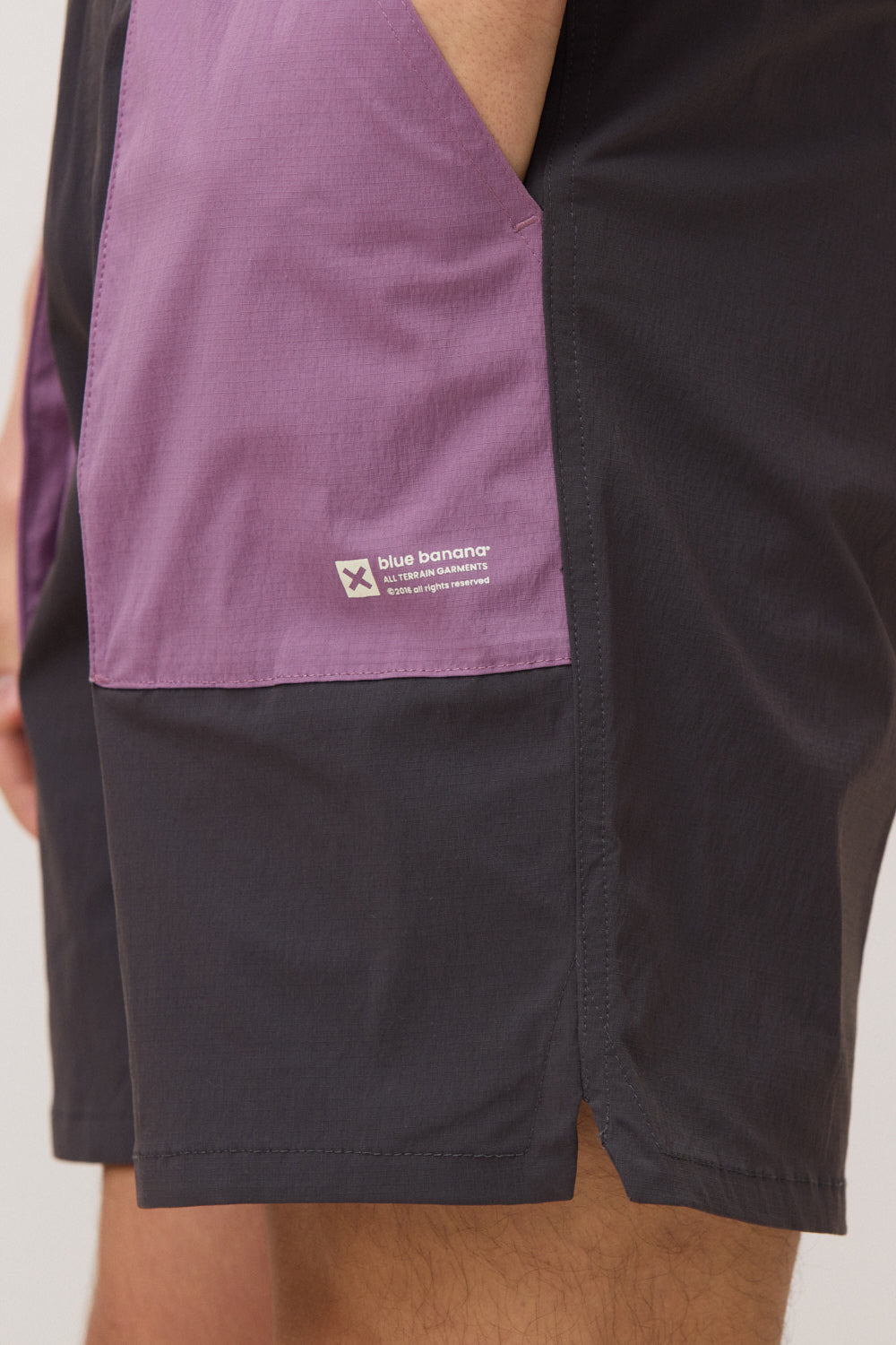 PANTALÓN CORTO GAMMA ANTRACITA
