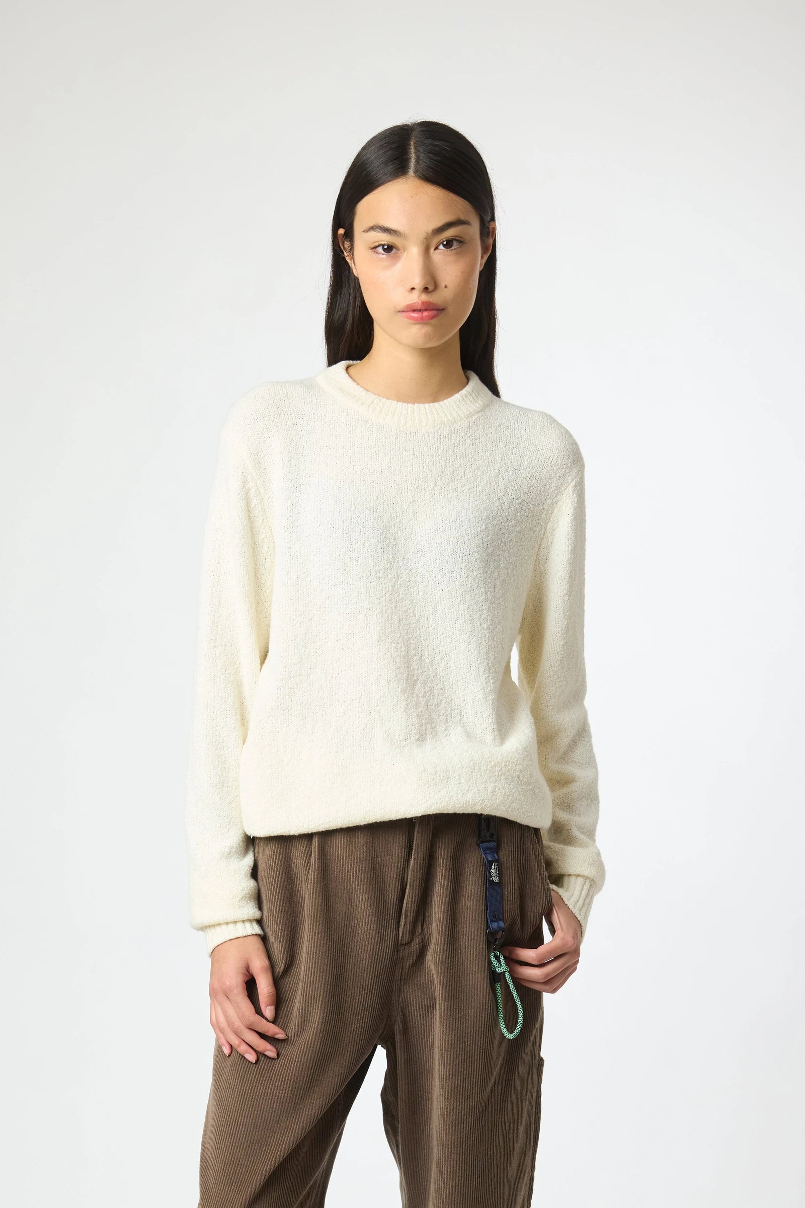 PACK JERSEY DE PUNTO JOYCE BEIGE + PANTALÓN STRAIGHT BARYS PETROL + Old Skool CTHR MBRWN