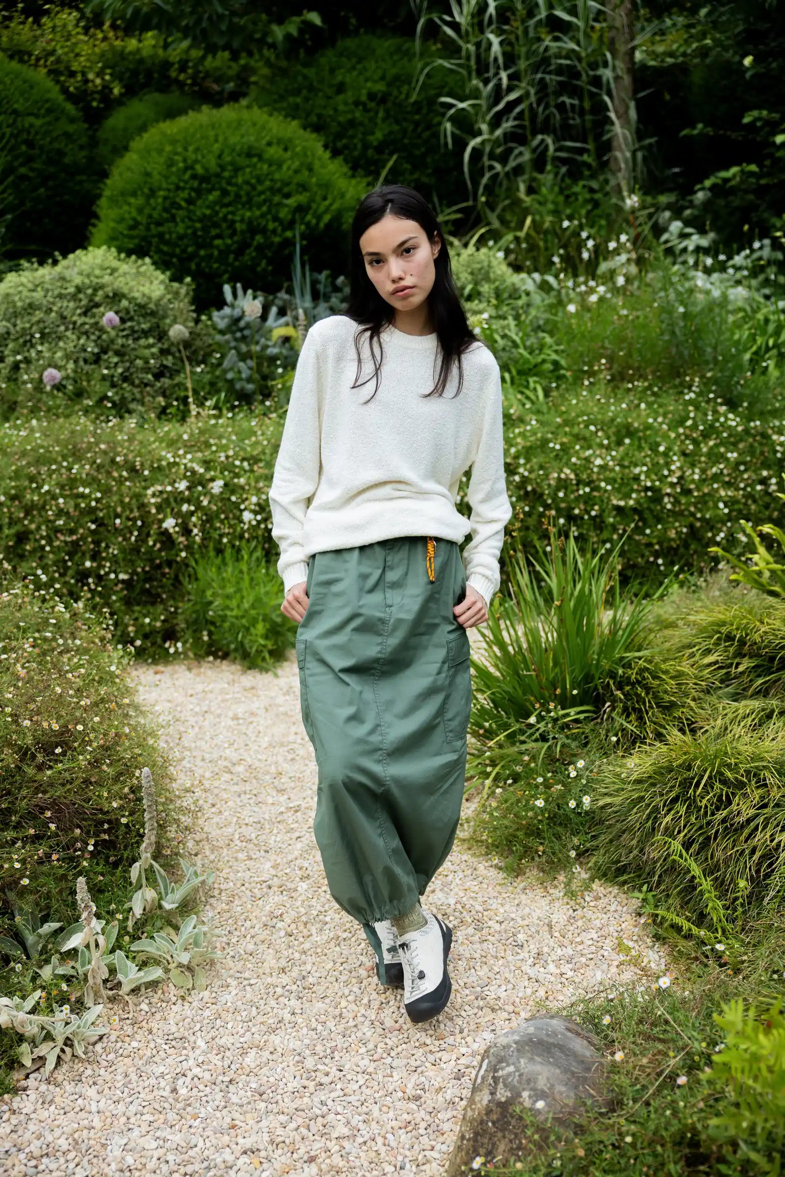 PACK JERSEY DE PUNTO JOYCE BEIGE + PANTALÓN STRAIGHT BARYS PETROL + Old Skool CTHR MBRWN