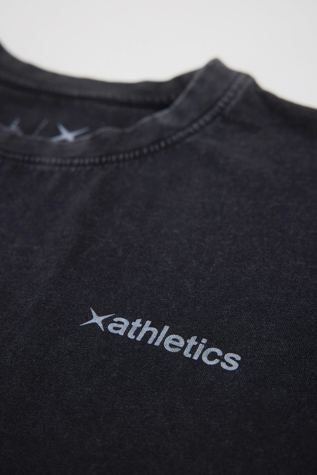 CAMISETA CIRCLE WASH NEGRA