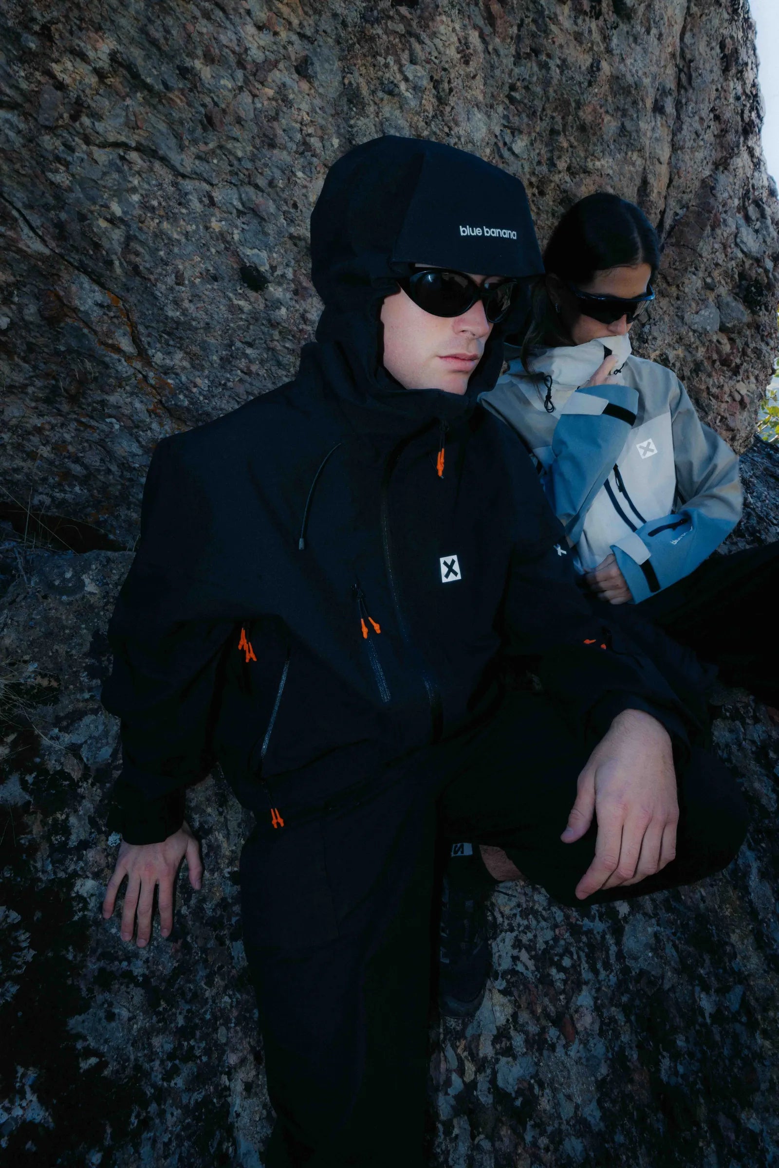 ABRIGO KILI NEGRO thumbnail