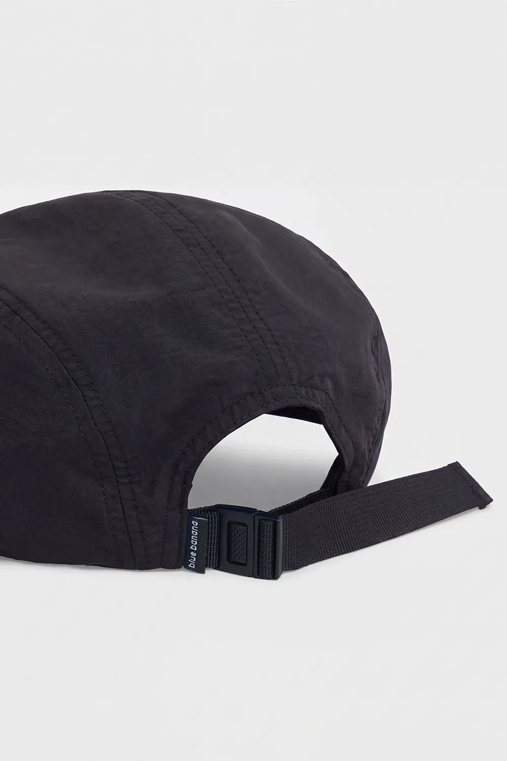 GORRA OVAL NEGRA