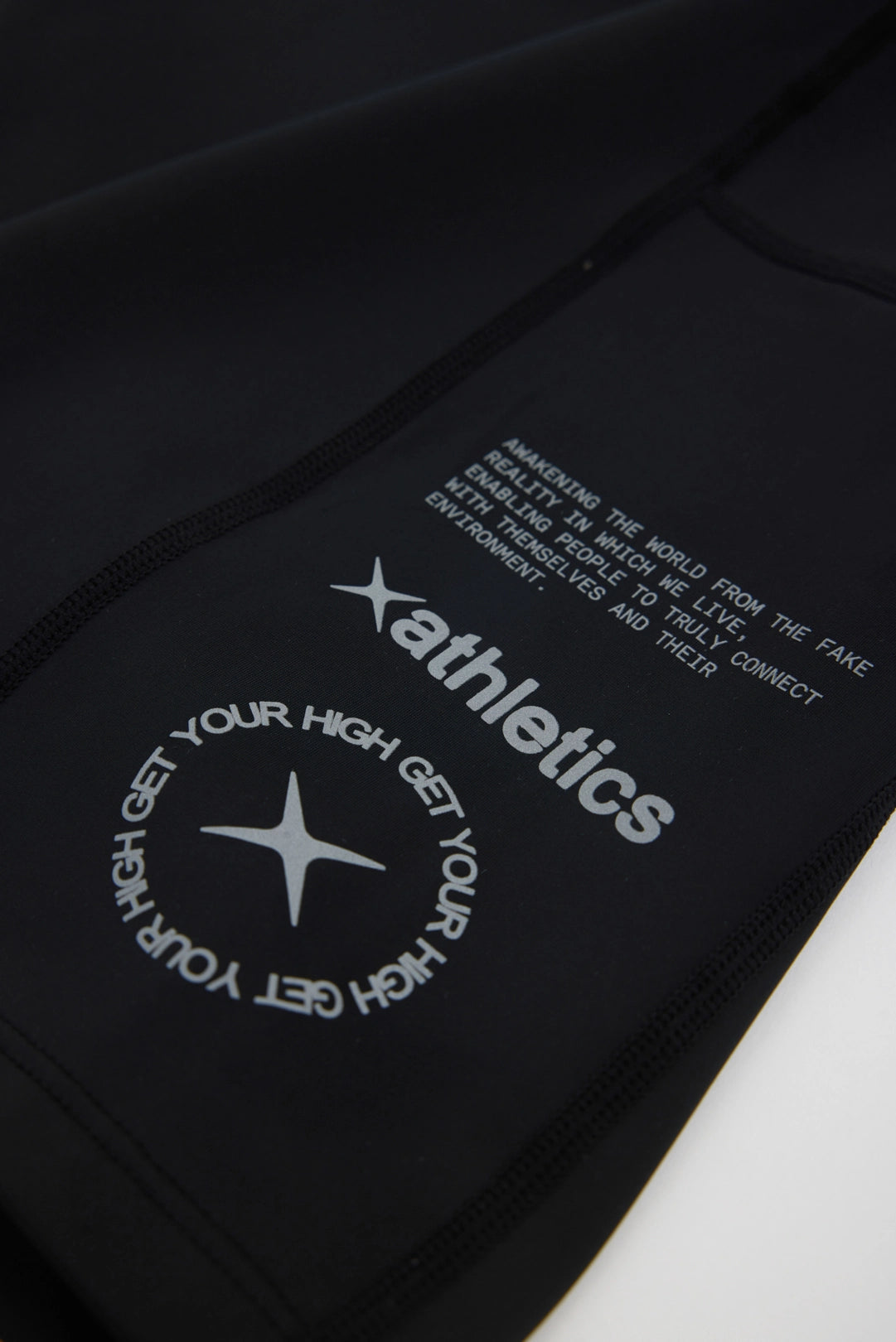 LEGGINGS CORTOS TRAIN NEGROS