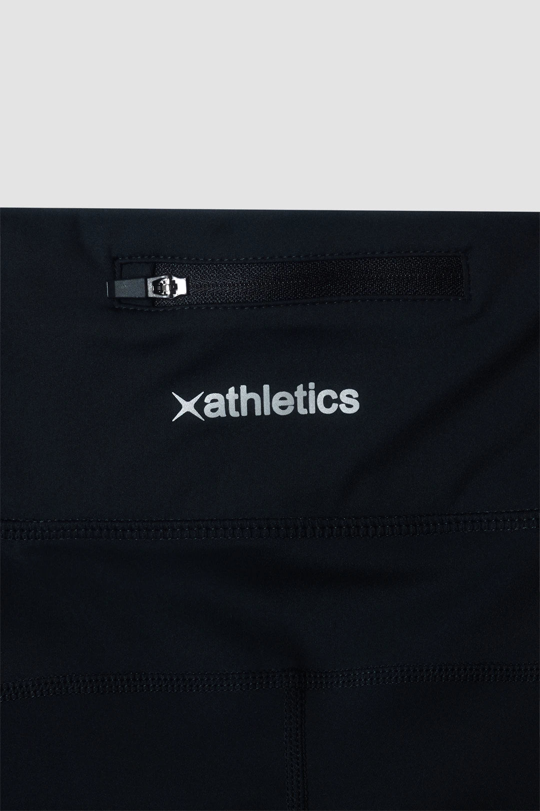 BLACK TRAIN WOMAN SHORT LEGGINS