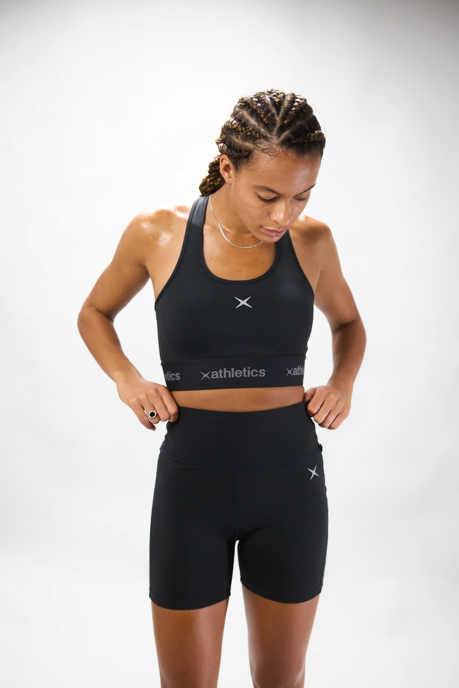 LEGGINGS CORTOS MUJER TRAIN NEGROS thumbnail