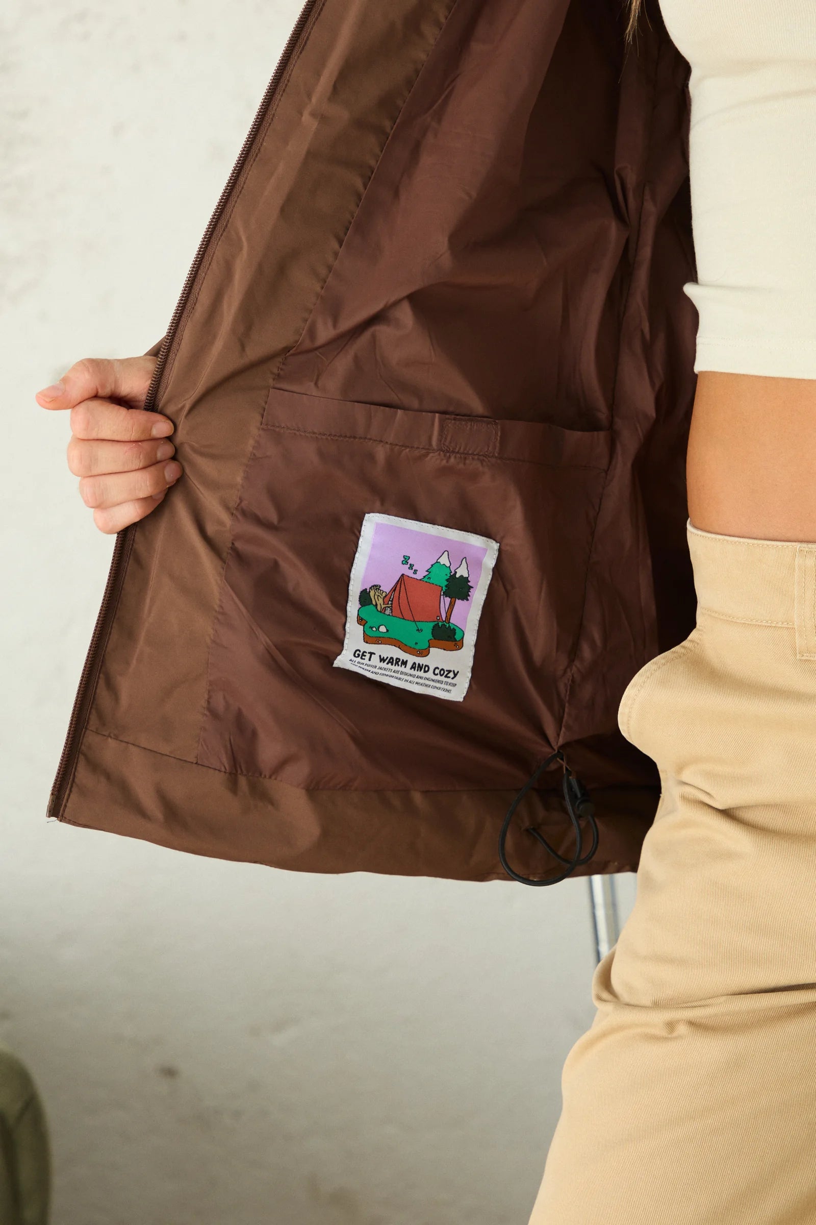 PUFFER PARKA NEST MARRÓN thumbnail