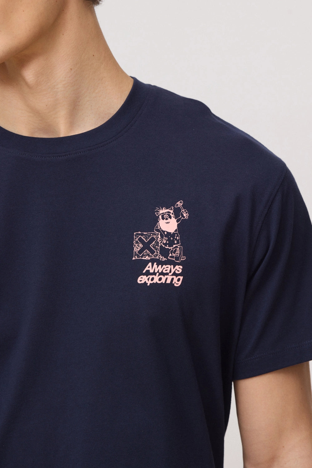 CAMISETA CAVERN AZUL MARINO