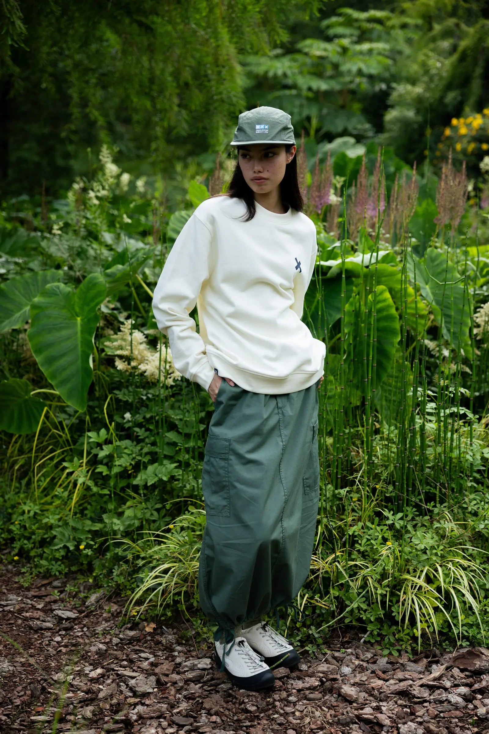 SUDADERA AMSTERDAM CREMA thumbnail