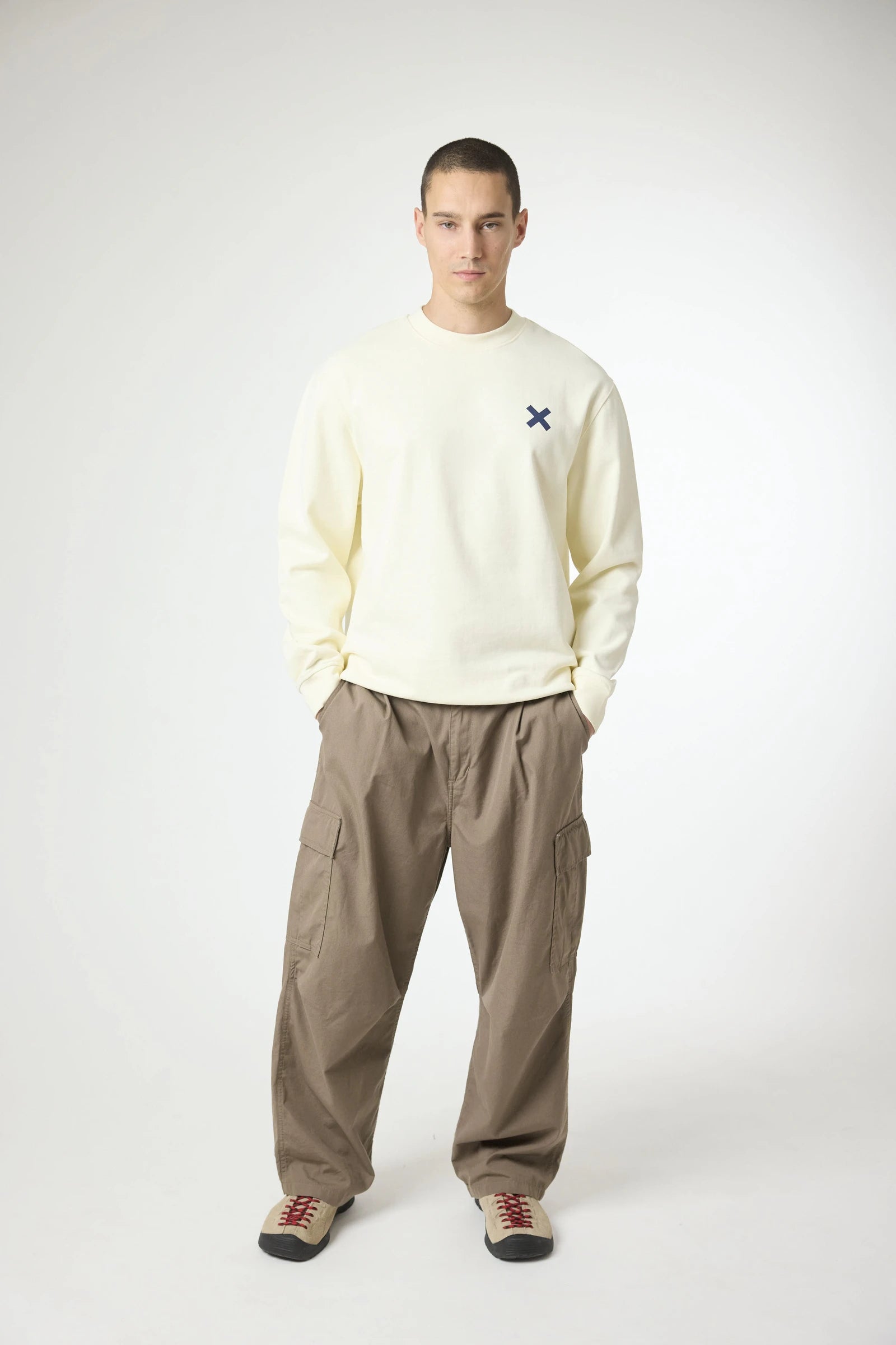 SUDADERA AMSTERDAM CREMA thumbnail