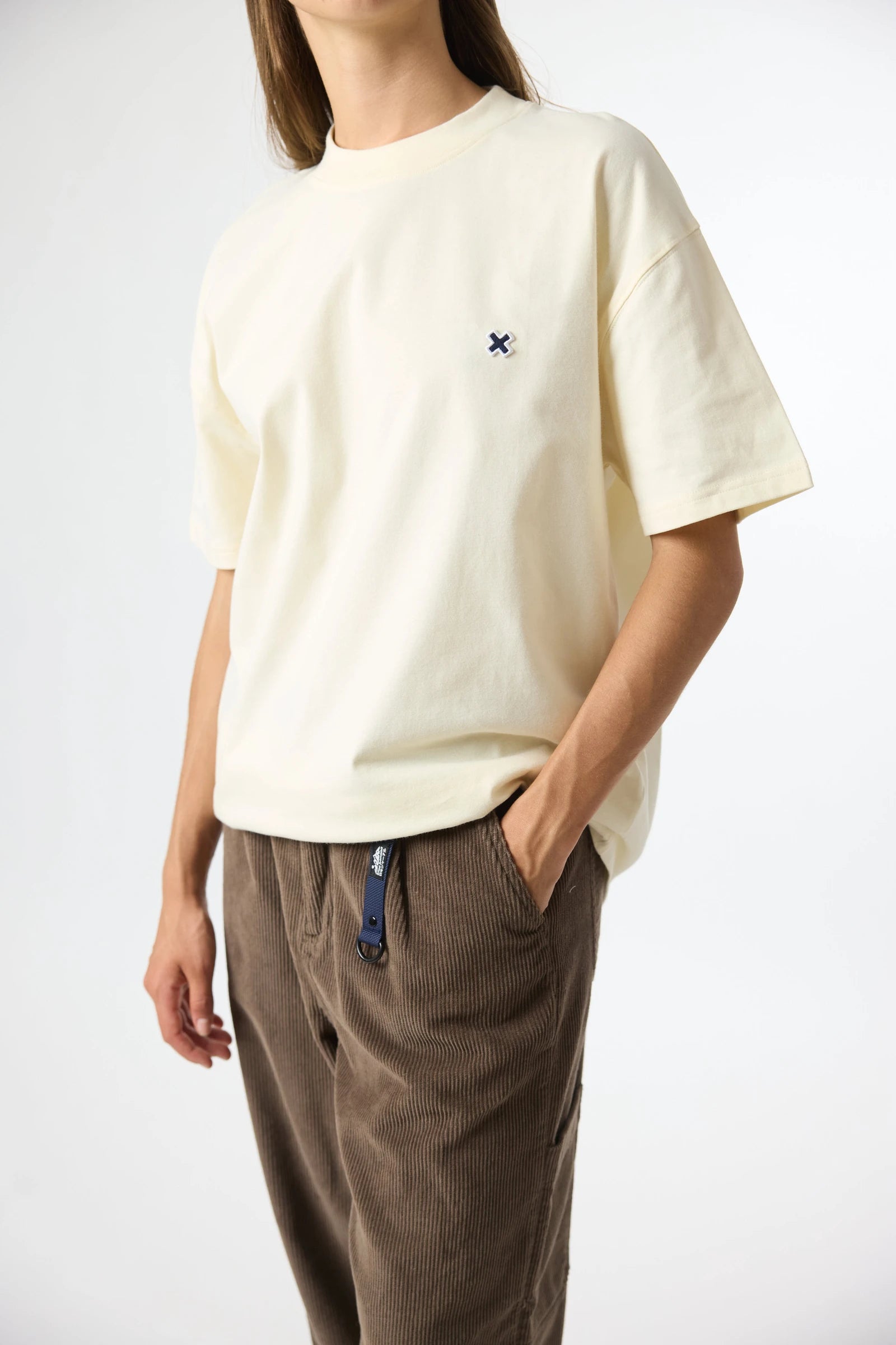 CAMISETA PATCH CREMA