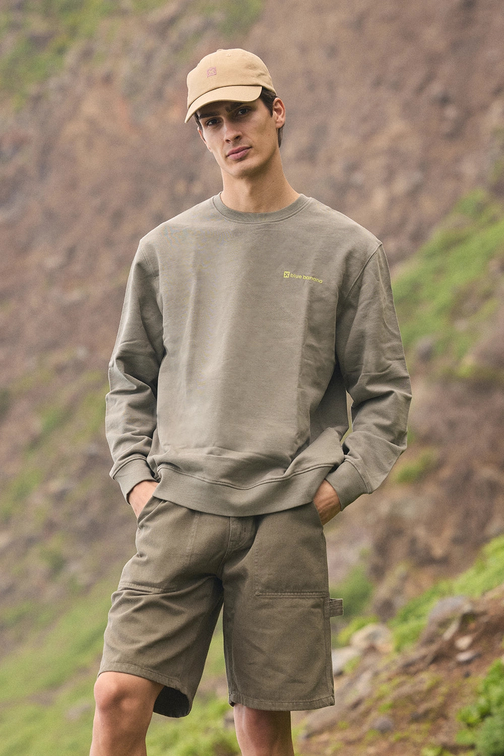 SUDADERA GRAVITY OLIVE GREEN