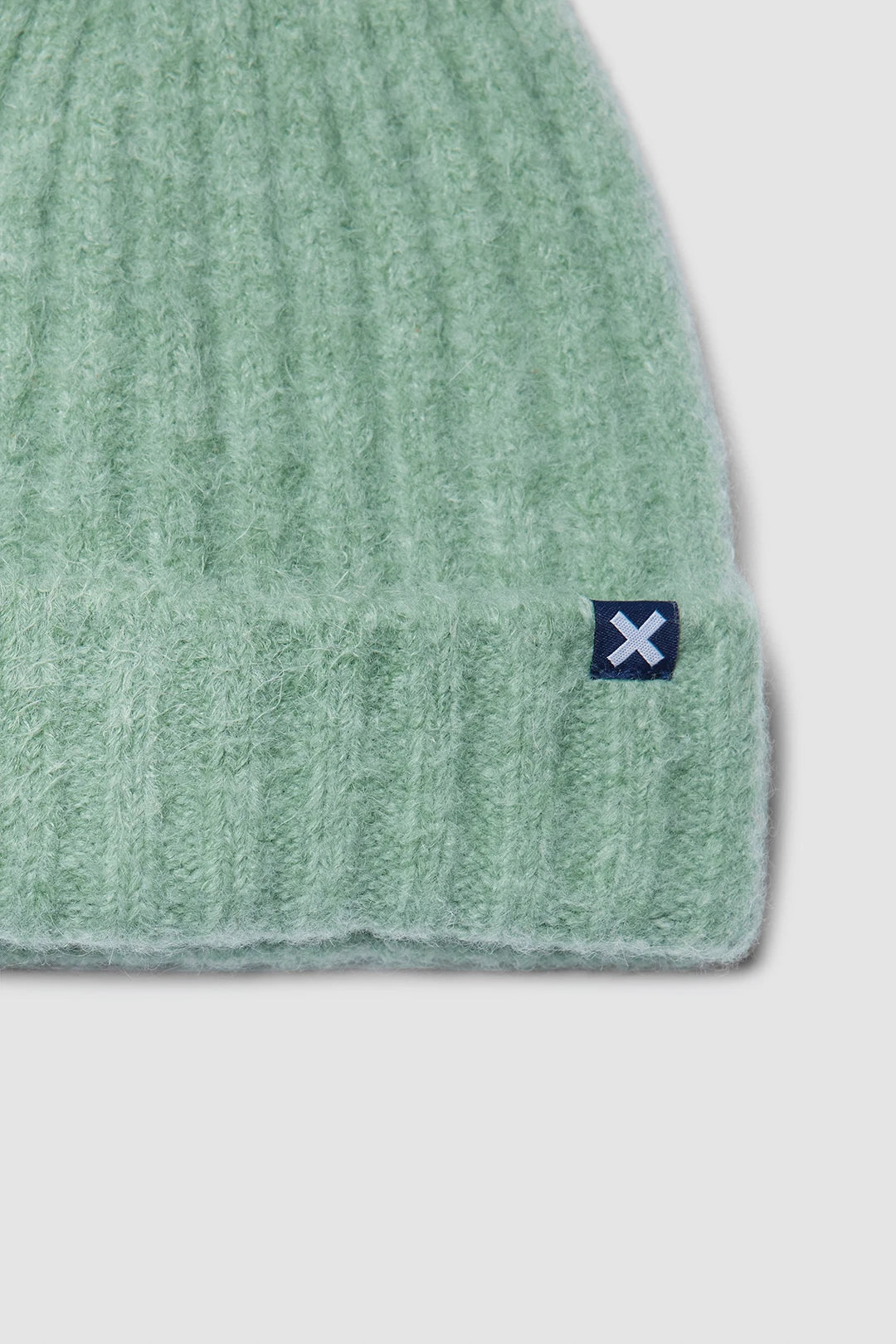 GORRO MUJER JADE VERDE thumbnail