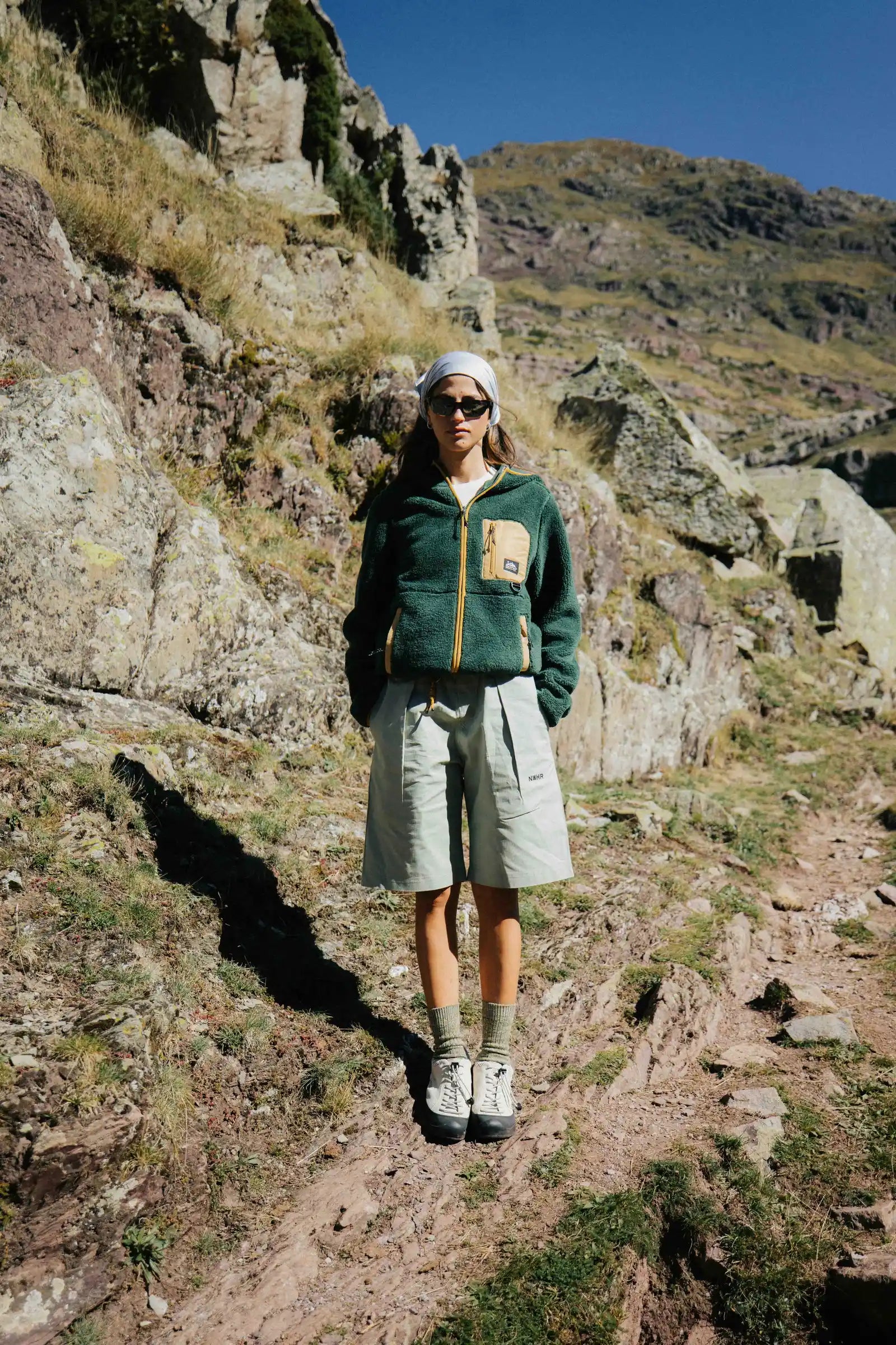 SUDADERA CON CAPUCHA POLAR CAVE CAQUI thumbnail