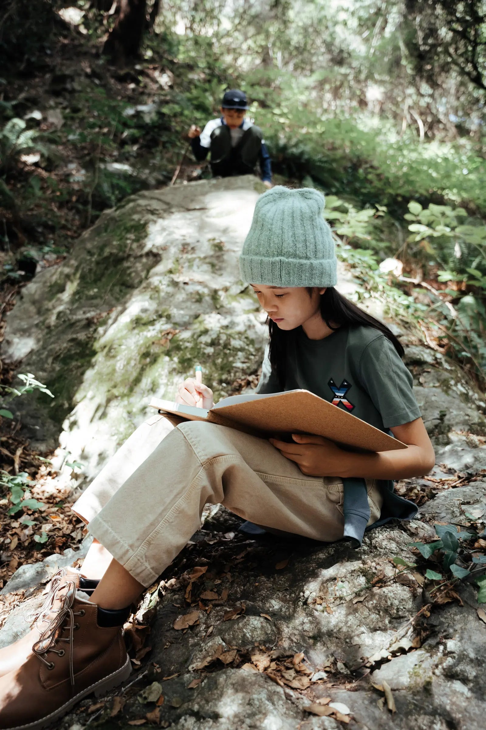 KHAKI CLASSIC KIDS TEE