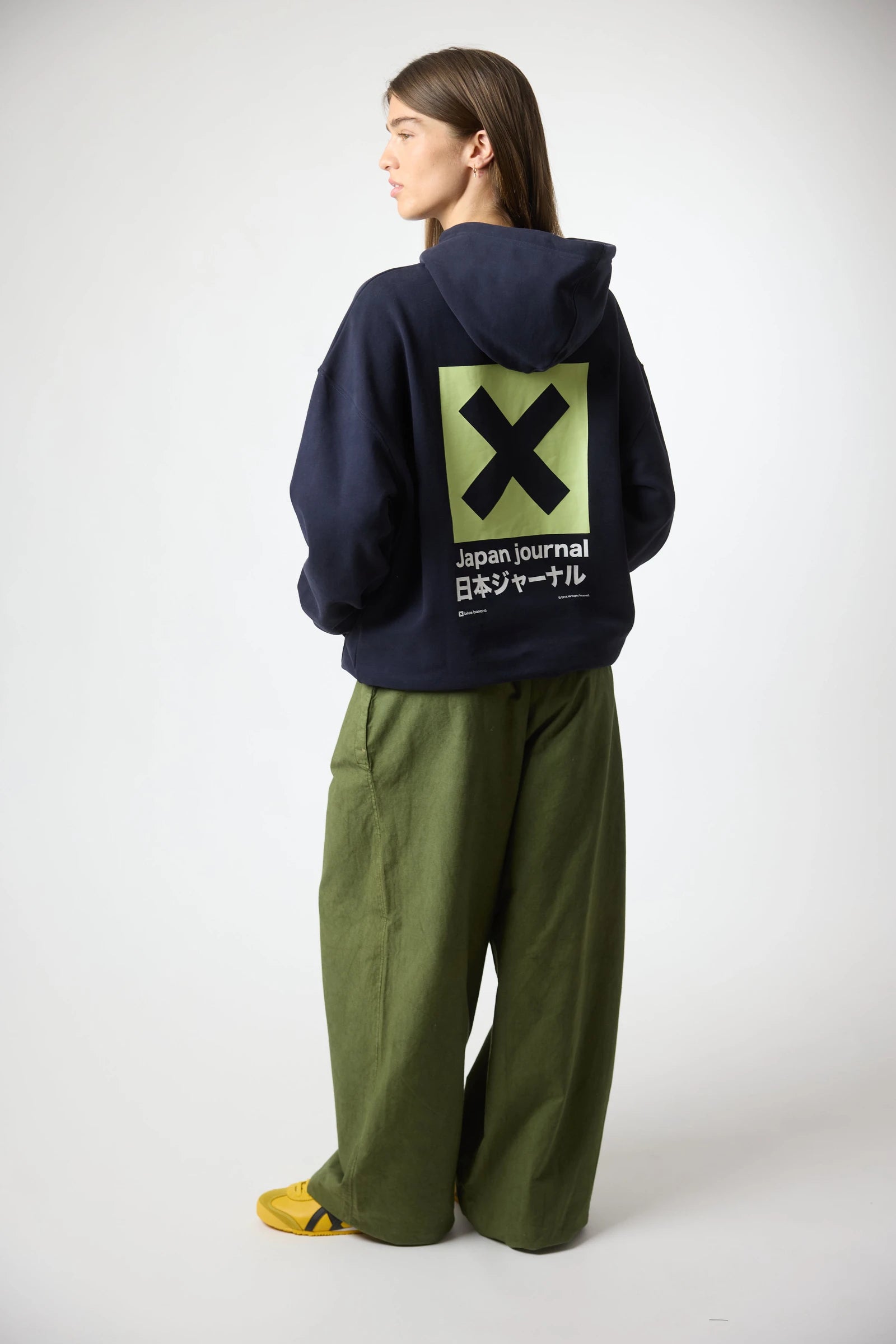 SUDADERA CON CAPUCHA JOURNAL AZUL MARINO thumbnail