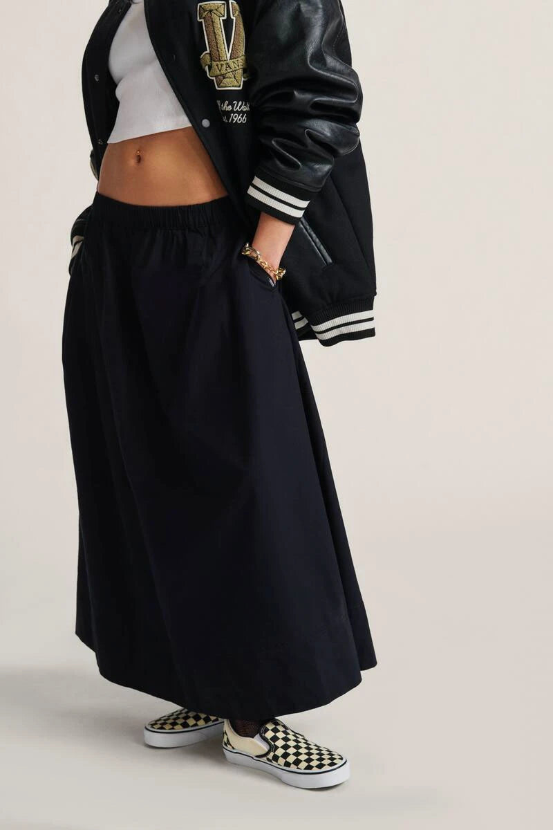 BLACK CLASSIC SLIP-ON VANS SNEAKERS thumbnail