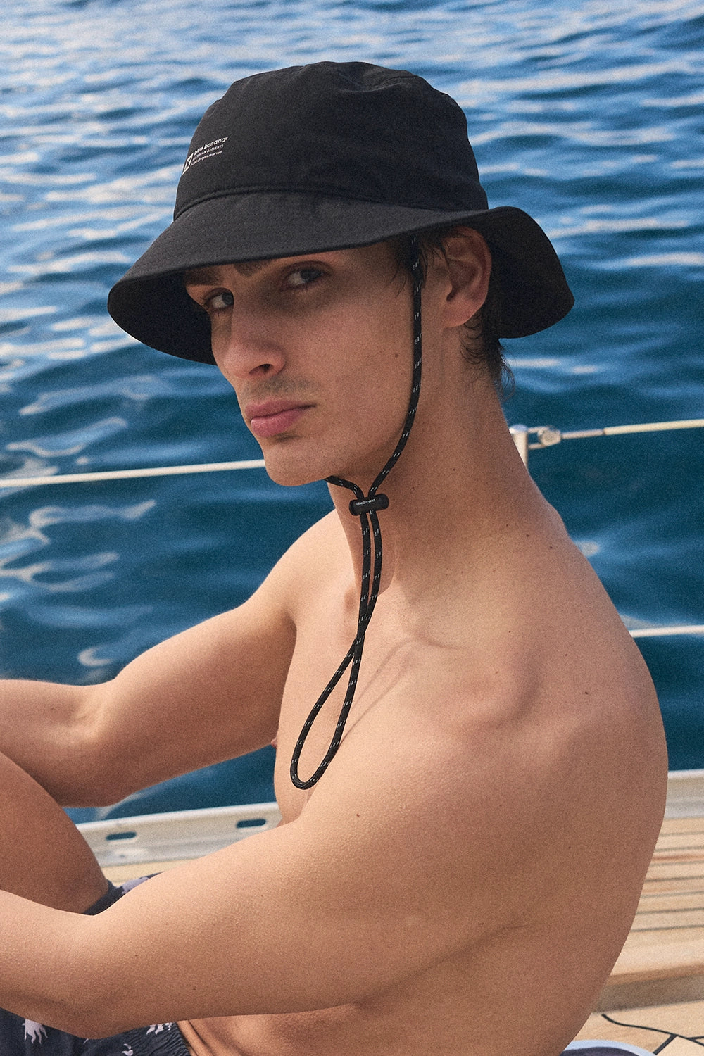 GORRO SURF NEGRO