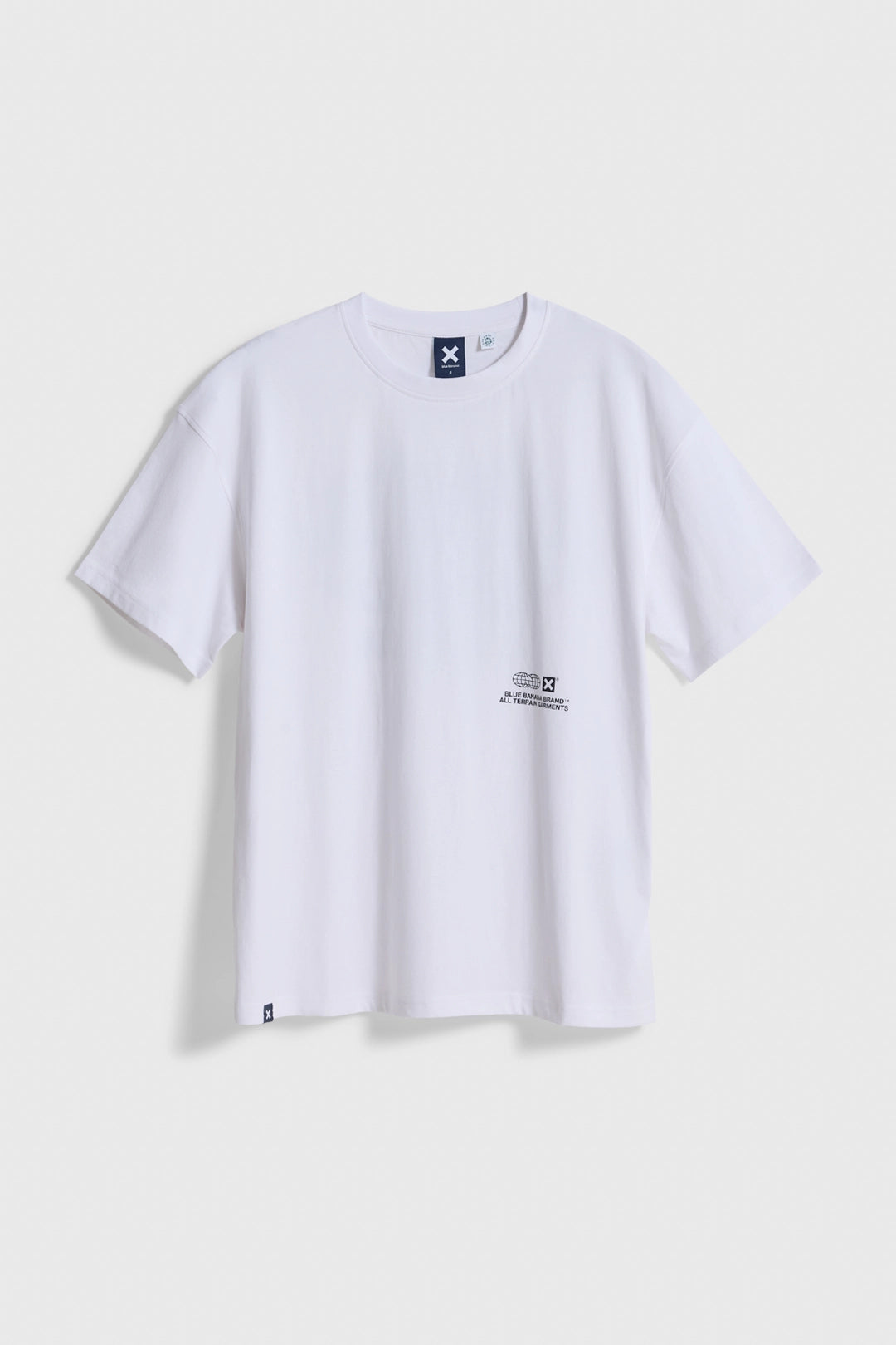WHITE UNIVERSAL TEE
