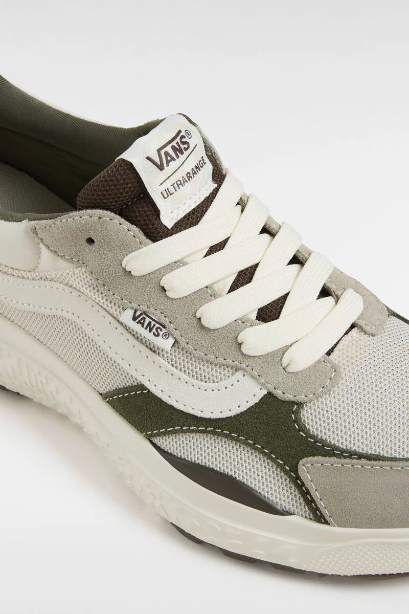 LIGHT BROWN MTE ULTRARANGE NEO VR3 VANS SNEAKERS