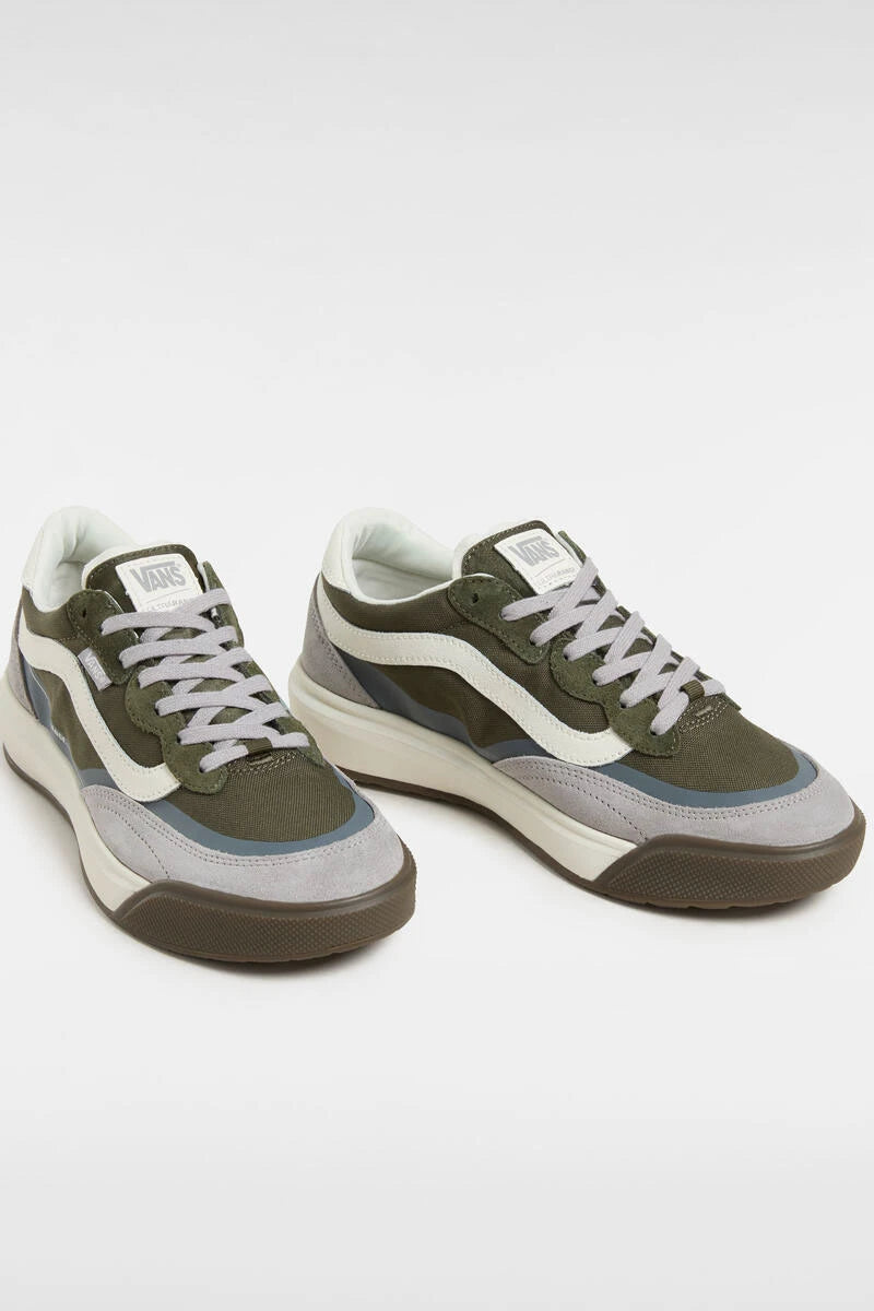 PACK SUDADERA CON CAPUCHA CLASSIC TREKKING GREEN + OLIVE MTE ULTRARANGE 2.0 SE VANS SNEAKERS