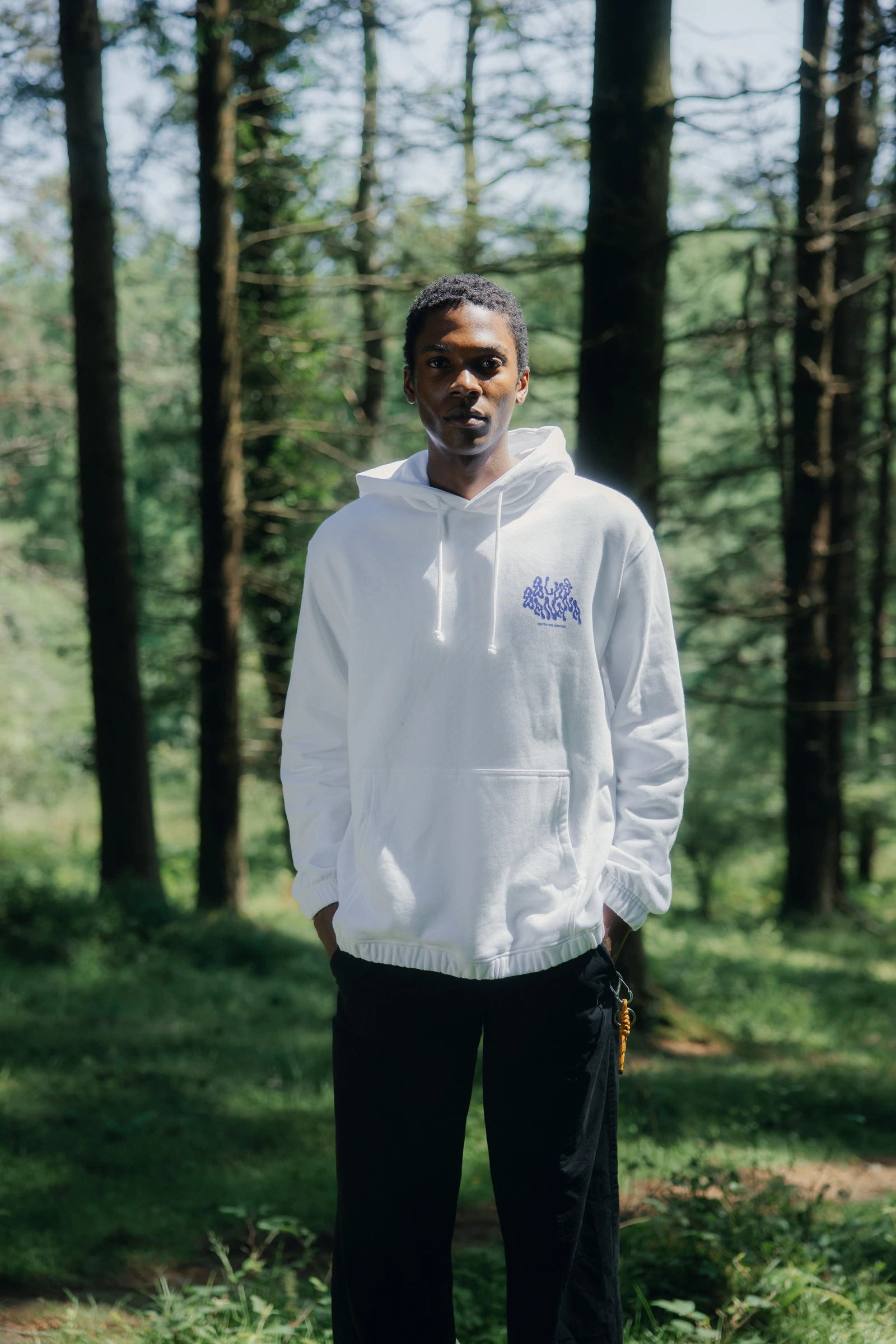 SUDADERA CON CAPUCHA FERN BLANCA thumbnail