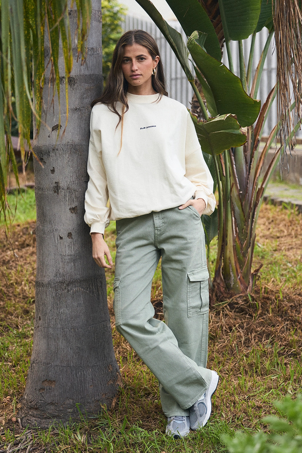 SUDADERA MUJER FLOR BLANCO ROTO