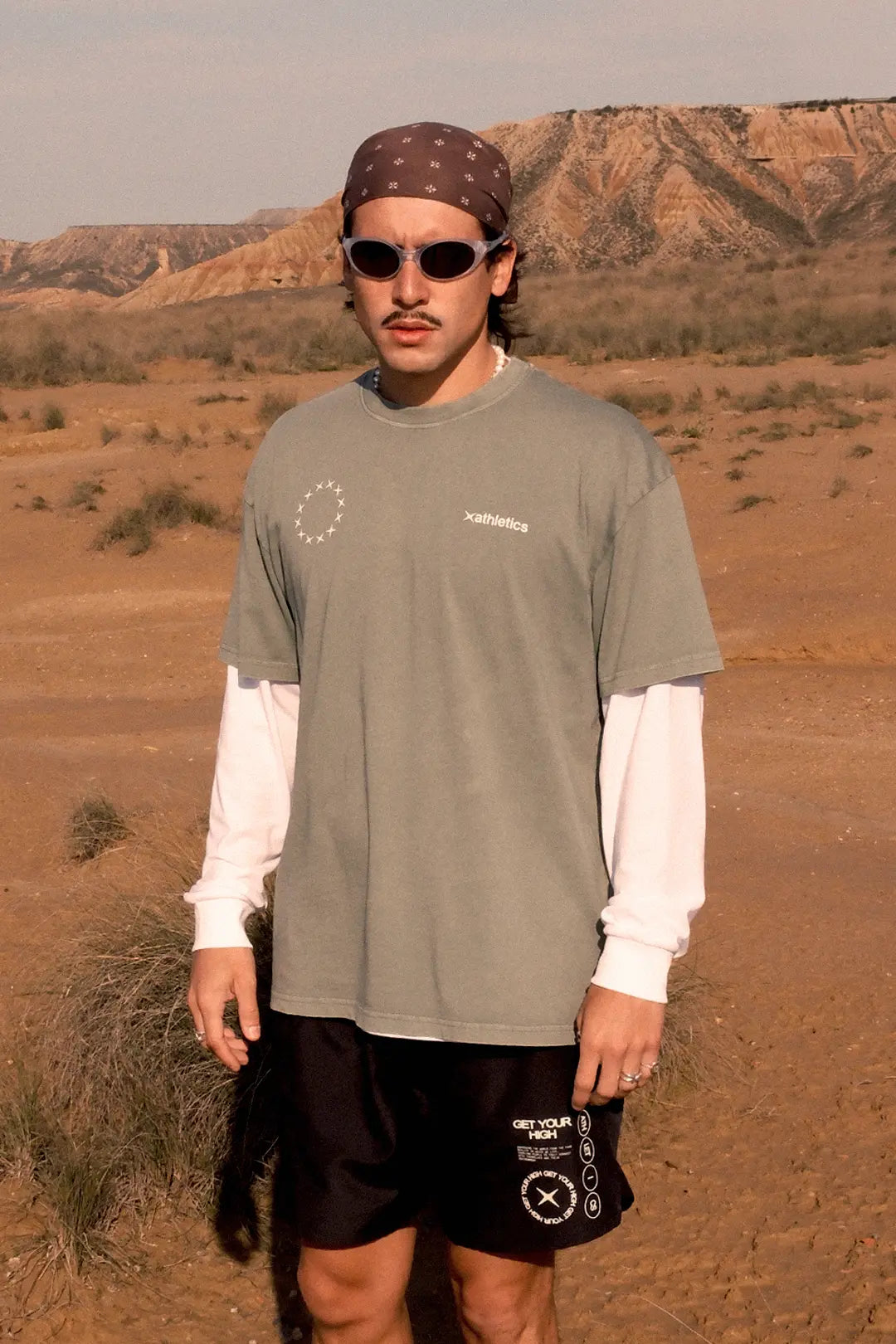 OLIVE GREEN CIRCLE WASH TEE